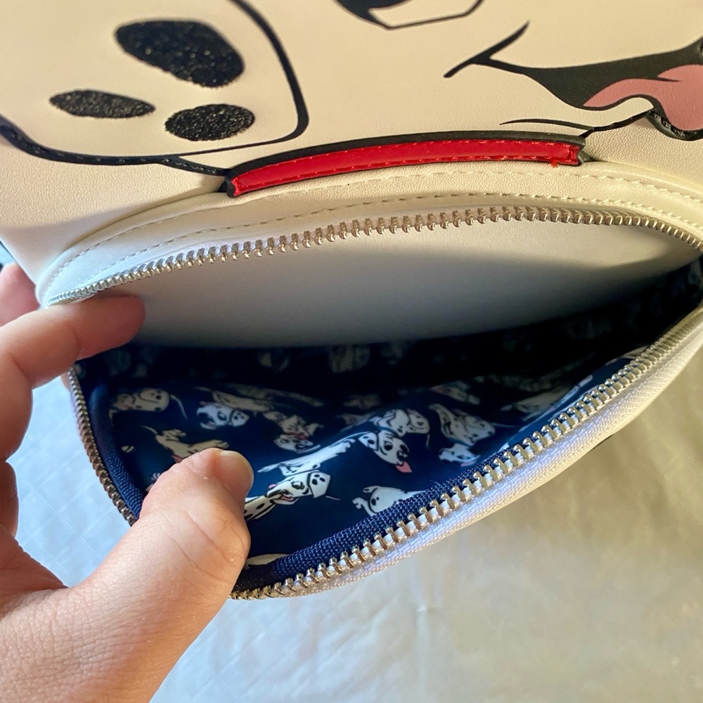 NWT Disney Loungefly 101 Dalmatians Backpack - Picture 3 of 8